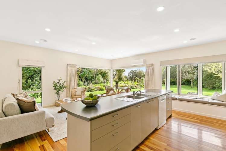 30 Gladys Scott Place Tawa_8