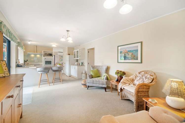 6 Gairloch Place Wattle Downs_6