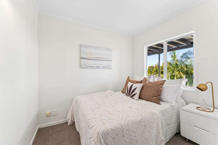 8 Summit Drive Torbay_17