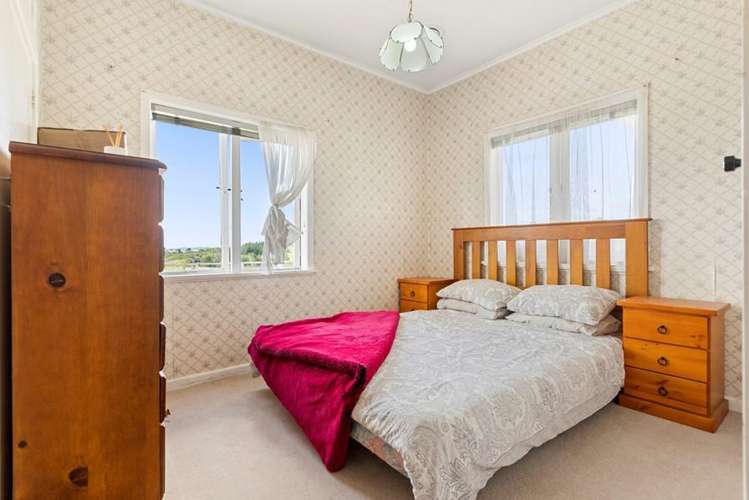 733B Ridge Road Riverhead_9