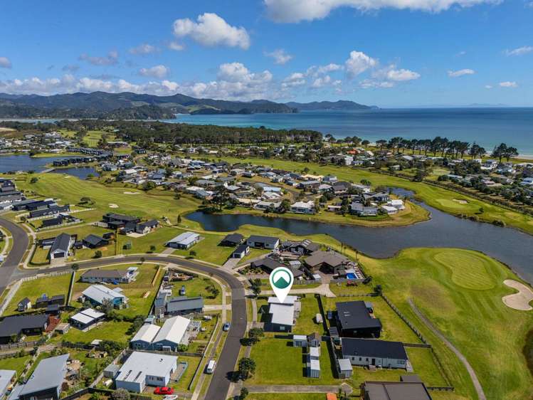 139 Rangiora Crescent Matarangi_27