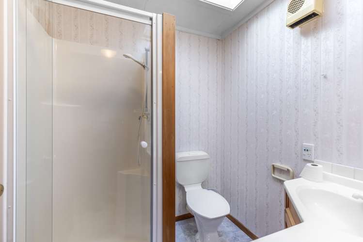 105 Edinburgh Crescent Waikiwi_11