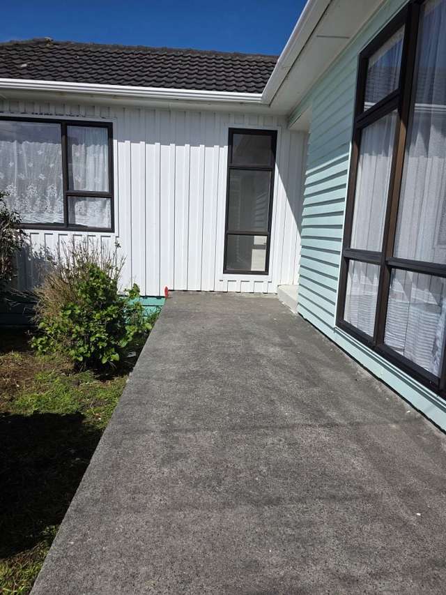 27 Wainuiomata Road Wainuiomata_4