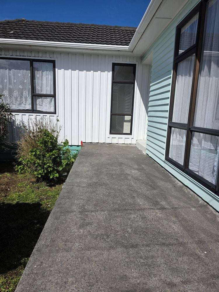 27 Wainuiomata Road Wainuiomata_4