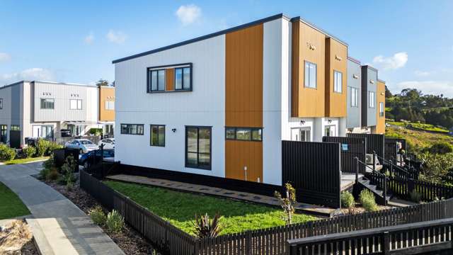 Modern Family Living in Desirable Totara Park