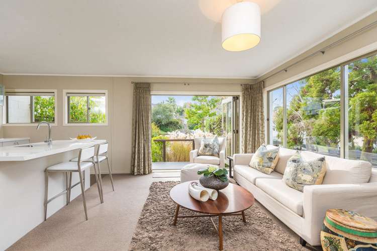 2/3 Lush Avenue Saint Johns_15