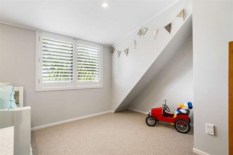 111 Waireka Place Whangamata_16