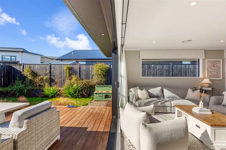 37 Siren Street Wainui_14