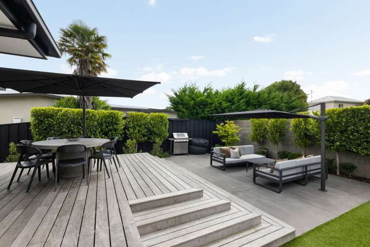 788 River Road Chartwell_15