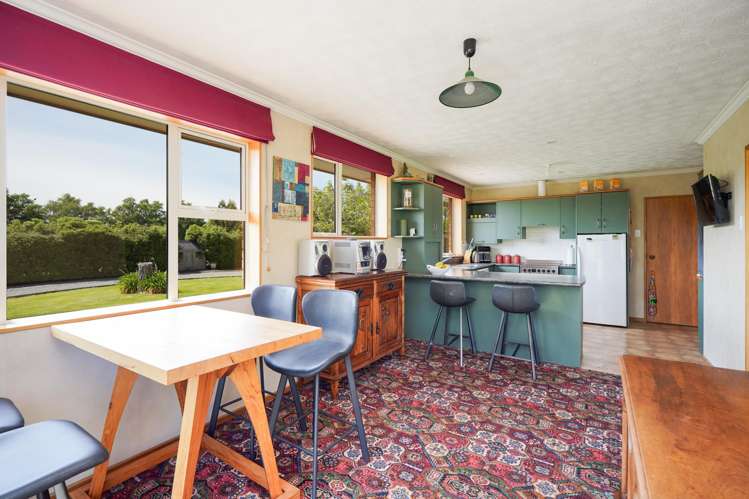 20 Cross Road Winton_42