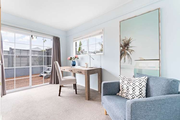 1/1 Folkestone Street Murrays Bay_13