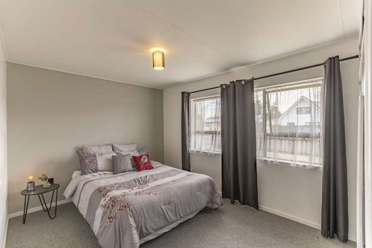 243 Flaxmere Avenue Flaxmere_12