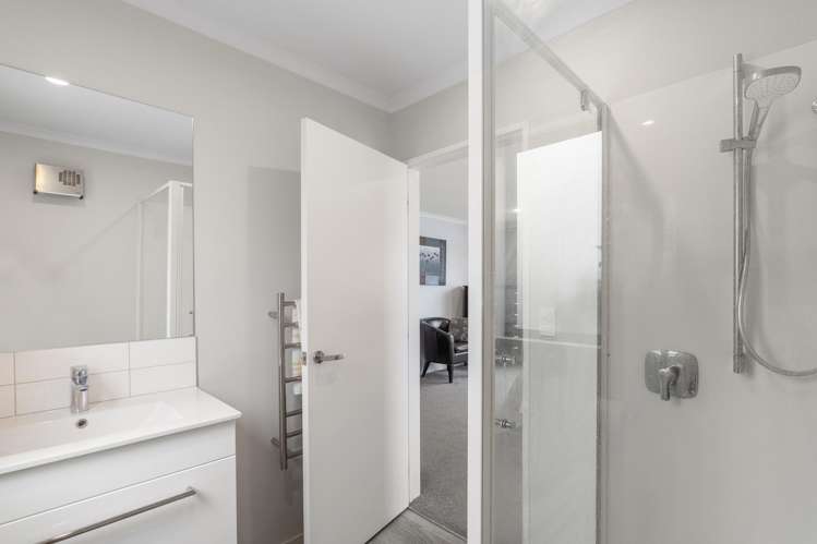 28 William Dawson Crescent Wigram_17