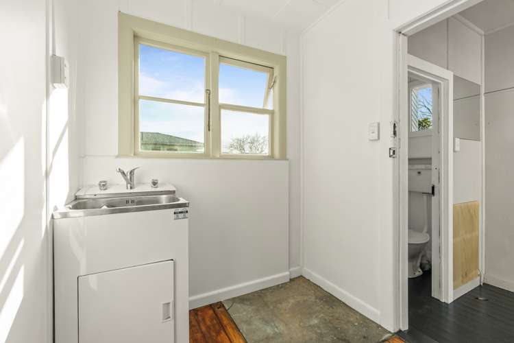 21 Scott Street Elgin_13