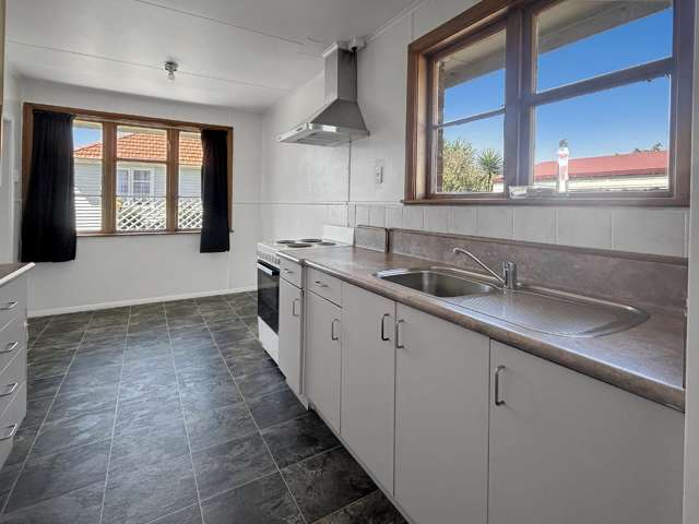 20 Upham Terrace 2144_1