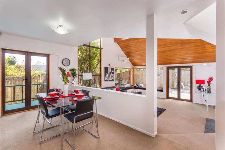 470 Huia Road Laingholm_17