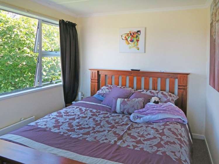 23 Totara Street Kaka Point_9