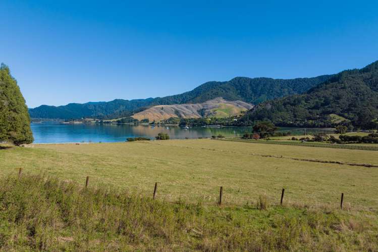 5552 Kenepuru Road Waitaria Bay_21