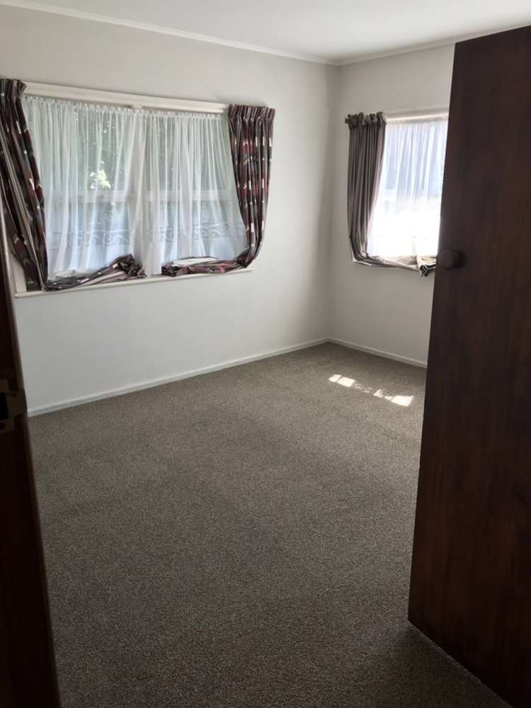 29 Hutchinsons Road Bucklands Beach_8