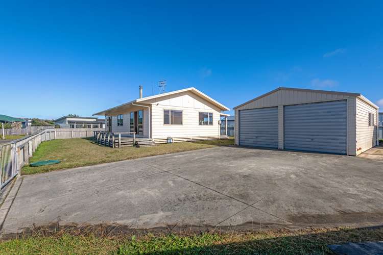 11 Te Kiri Street Himatangi Beach_18