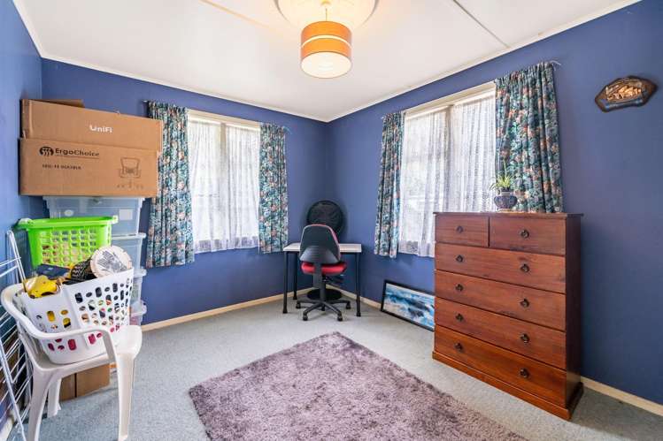 54 Petherick Street Taita_11