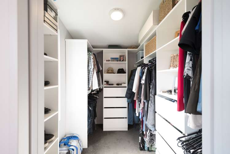 77 Intrepid Crescent Beachlands_14