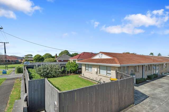 Perfect Package –Road Frontage, Privacy & Location