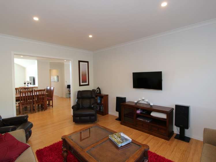 2369 Middle Road Poukawa_8