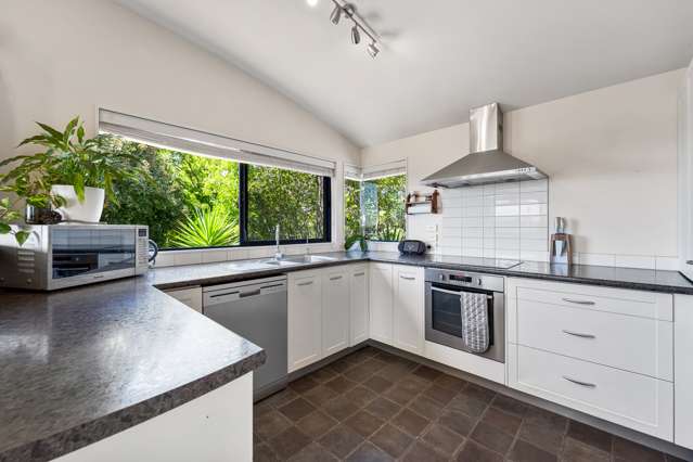 131 West Hoe Heights Orewa_3