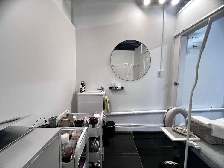 Unit 2J/239 Queen Street City Centre_8