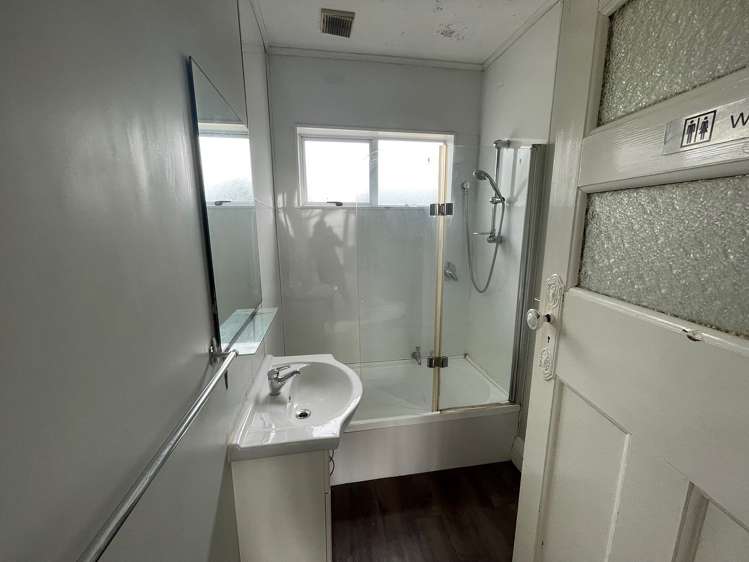 122 Bay View Road South Dunedin_9