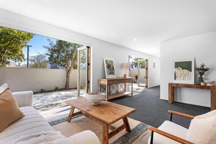 490 Manchester Street_1