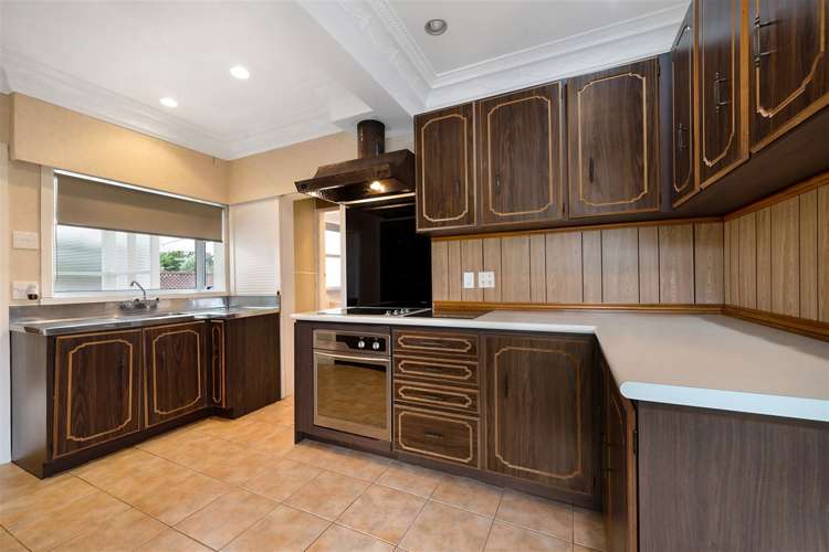 81 Lynwood Road New Lynn_9