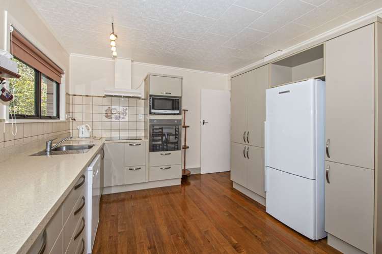 24 Newton Road Maungatapere_5