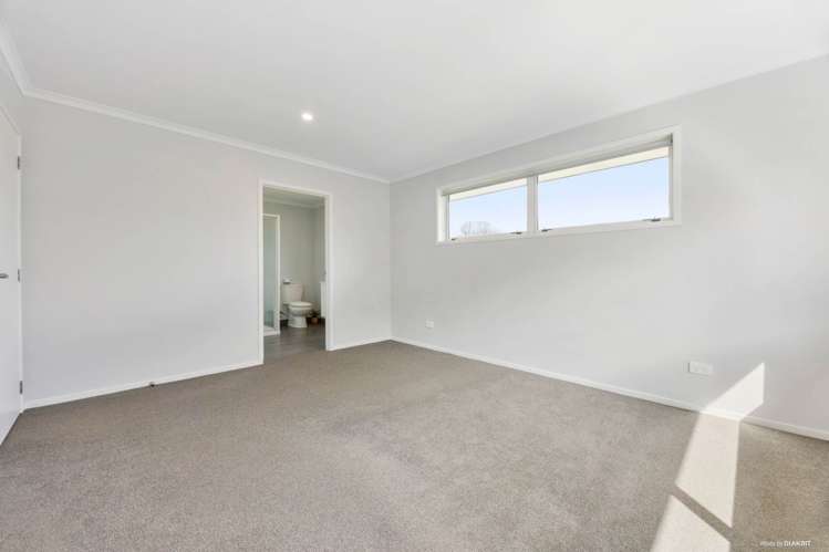 3 Harry Close Warkworth_27
