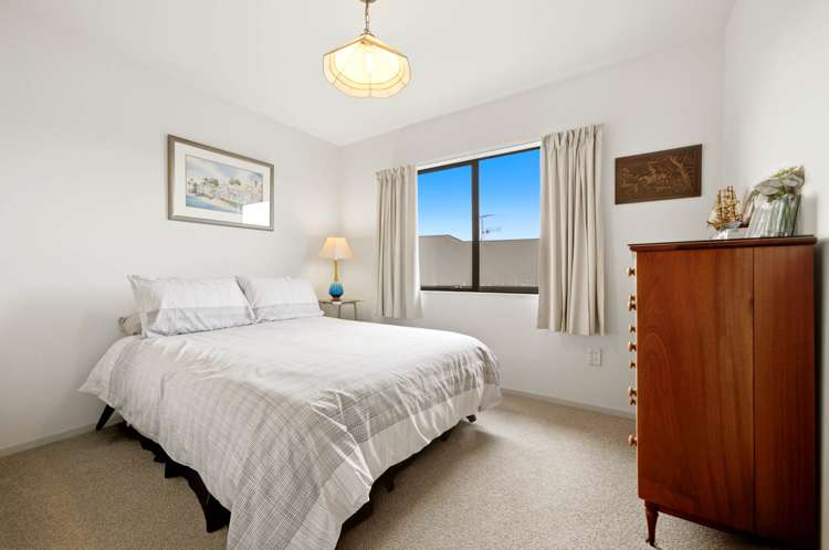 9 Lyttelton Avenue Forrest Hill_13