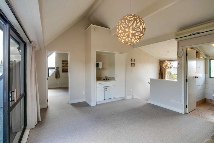 357 Church Road Greenmeadows_22