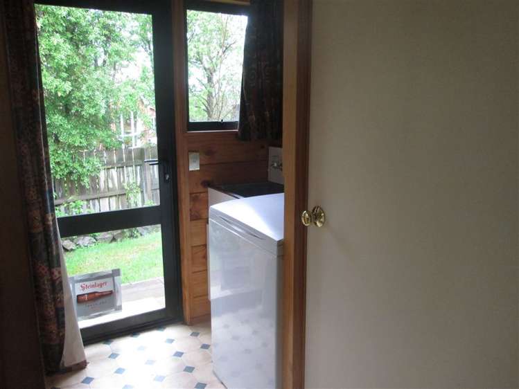 6 Devon Street Hanmer Springs_13