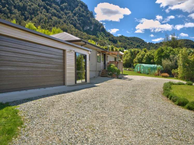 1196 Glenorchy-Queenstown Mount Creighton_15