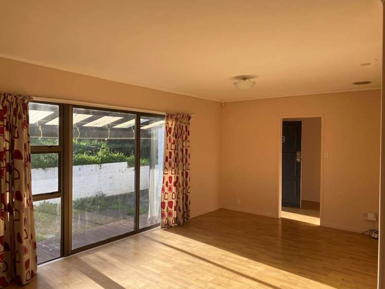 9 Lysander Crescent Beach Haven_1