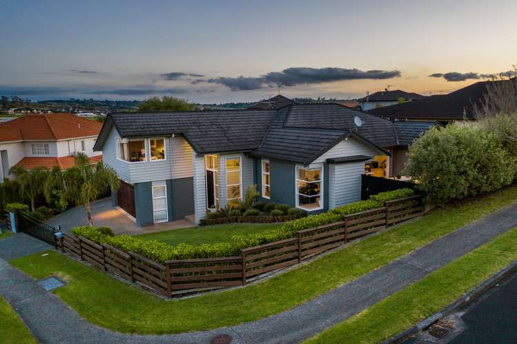 14 Chateau Rise Flat Bush_18