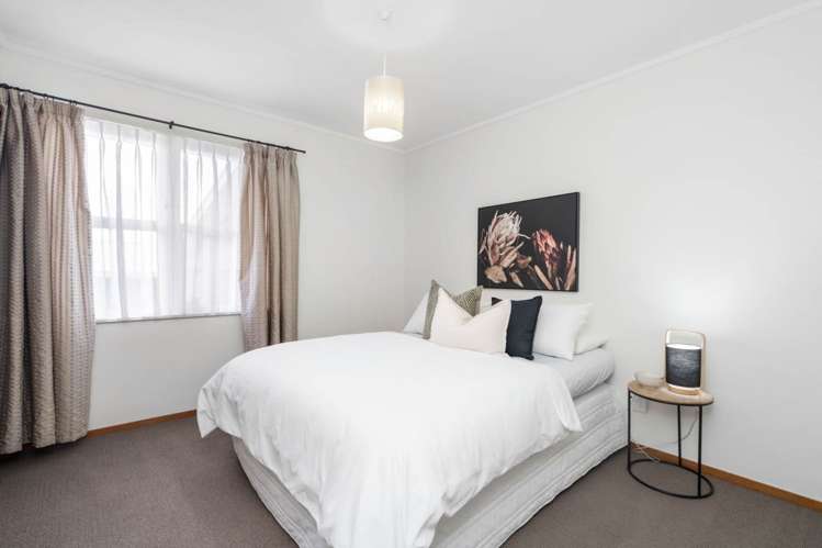 11 Fairway Drive Kamo_5