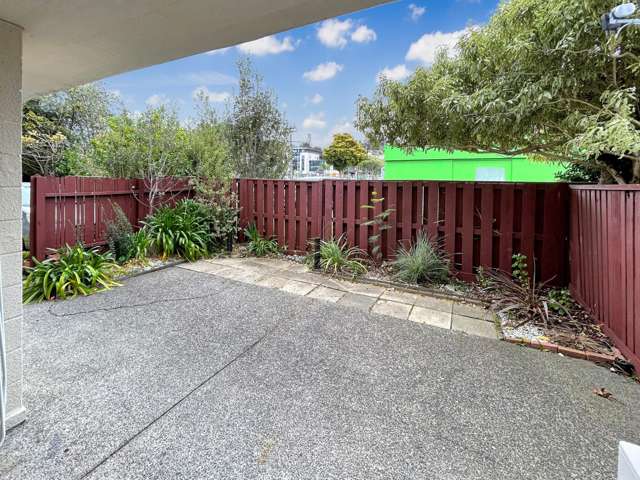  2/773 Beach Road Browns Bay_3