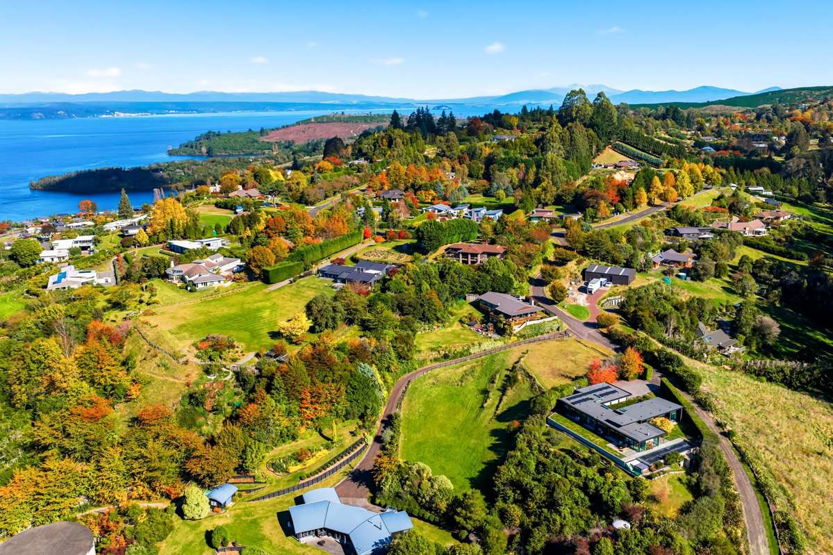 2/110 Acacia Heights Drive_3