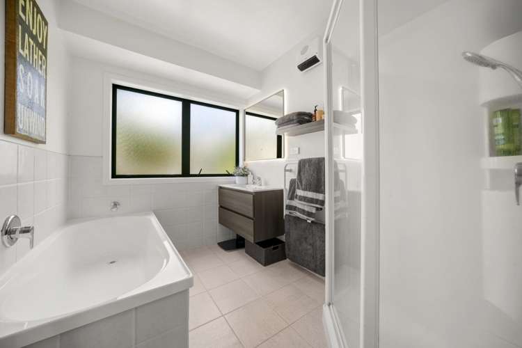 9 Langana Avenue Browns Bay_11