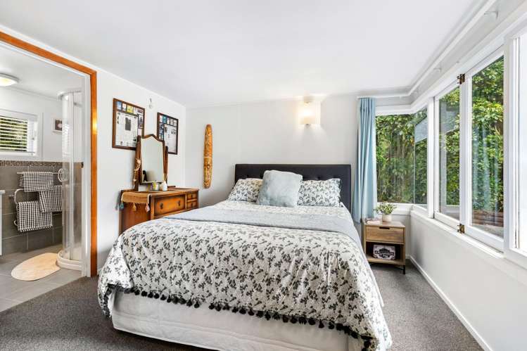 38 Bush Road Waiatarua_18