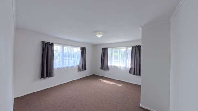 1/61 Clevedon Road Papakura_2