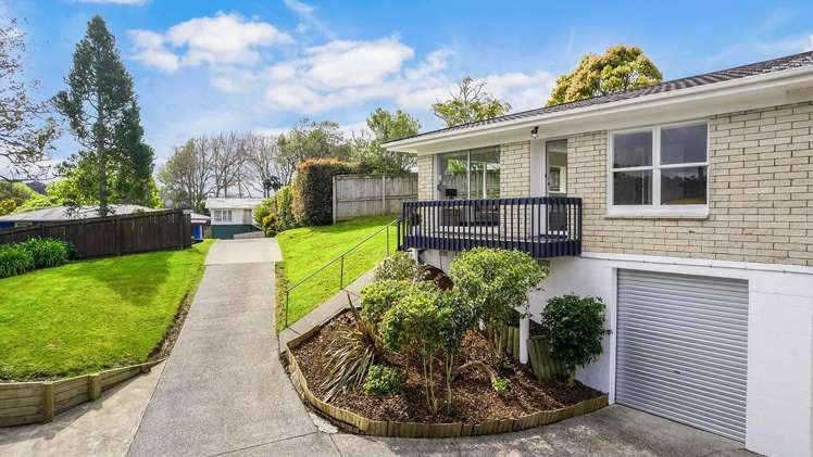 1/6 Segedin Place Glenfield_14
