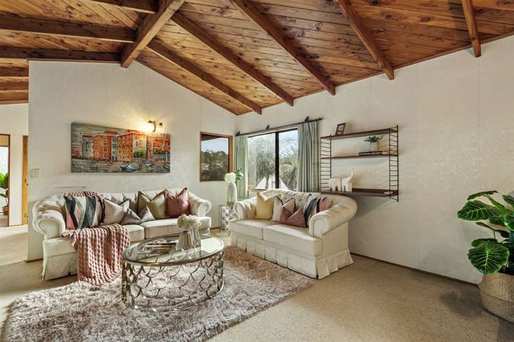 2/725 Beach Road Browns Bay_4