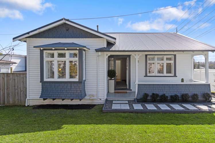 38 Aramoana Avenue Devonport_22